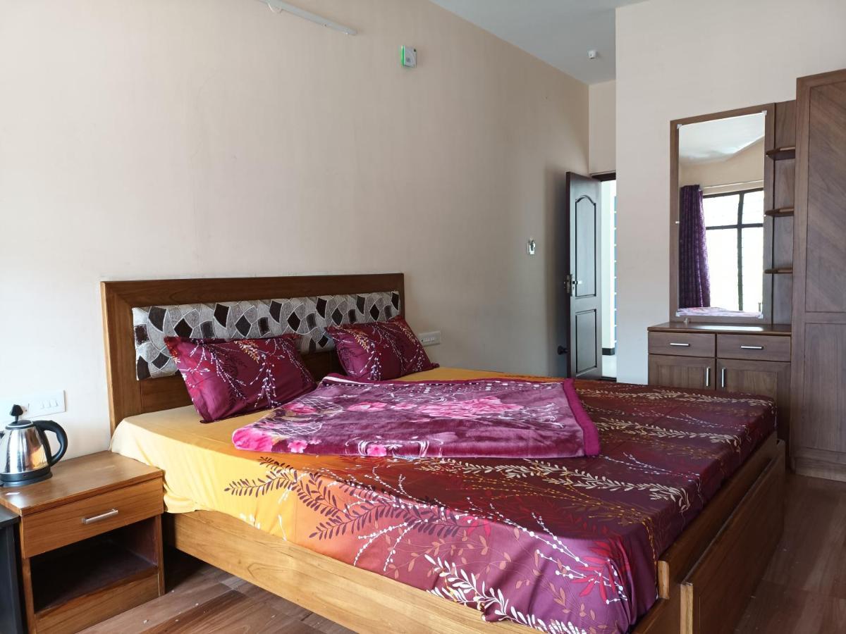 Karpagam Residency Apartment อูตี ภายนอก รูปภาพ