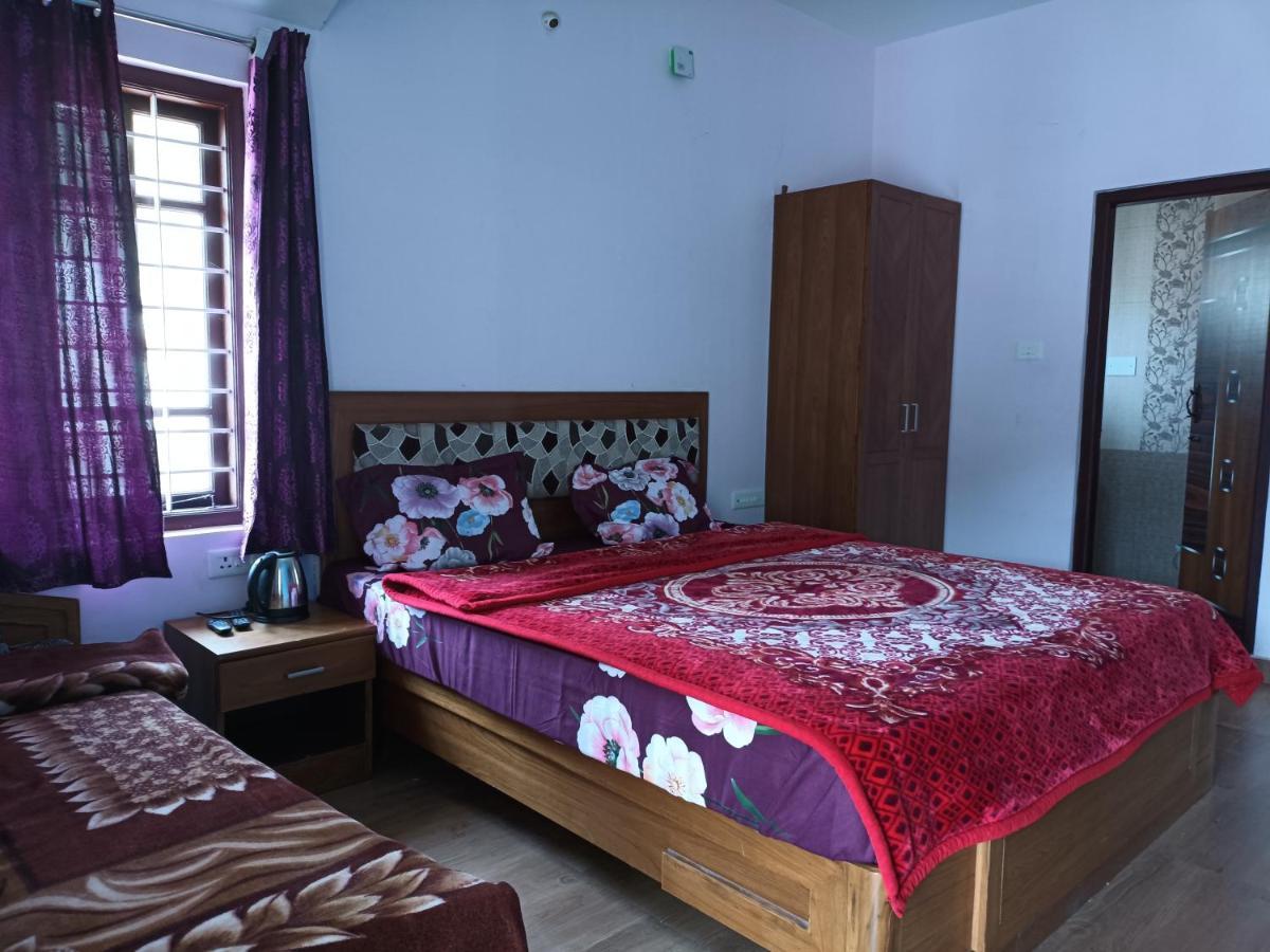 Karpagam Residency Apartment อูตี ภายนอก รูปภาพ