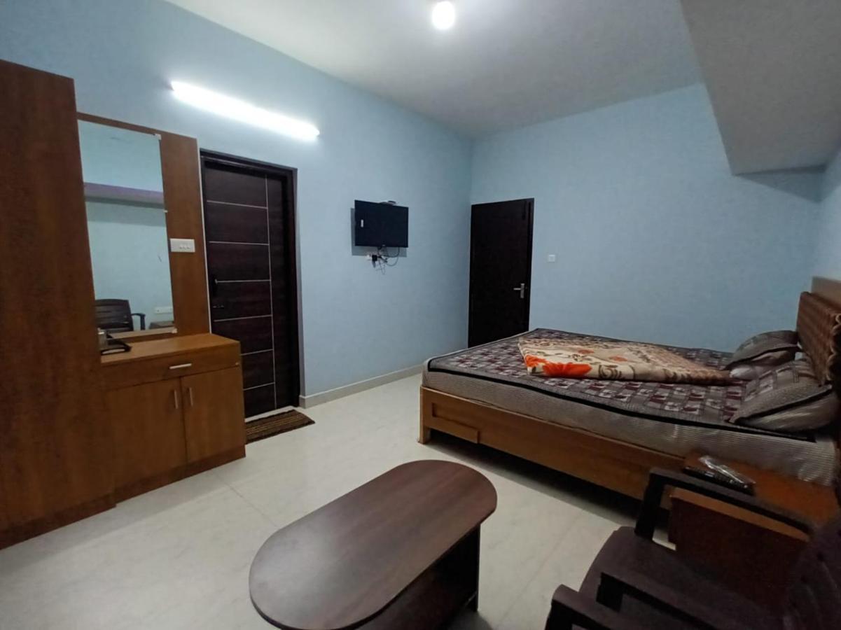 Karpagam Residency Apartment อูตี ภายนอก รูปภาพ