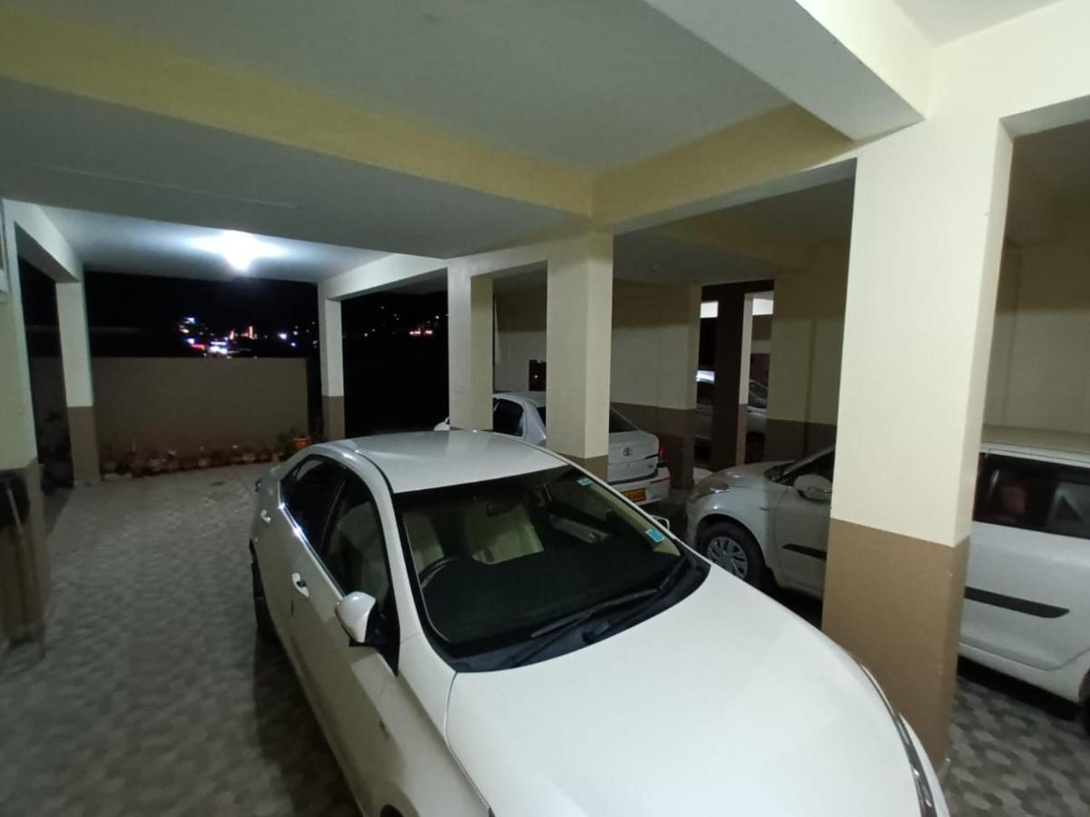 Karpagam Residency Apartment อูตี ภายนอก รูปภาพ