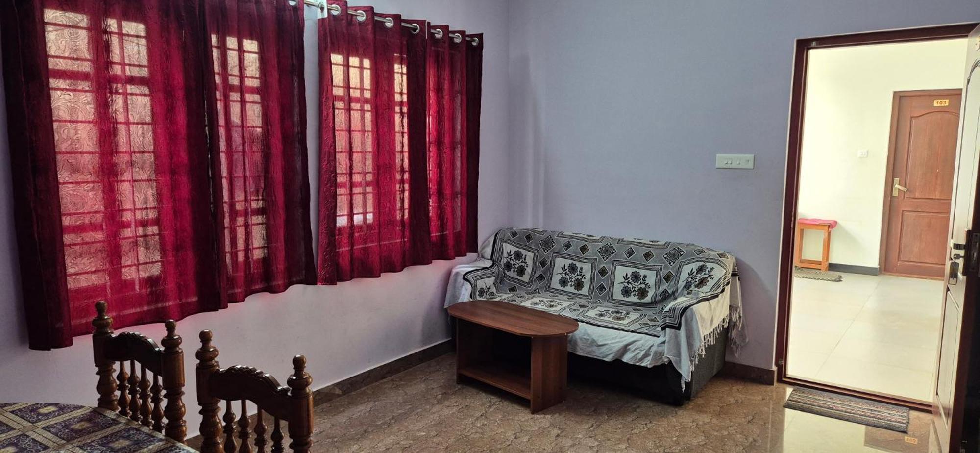 Karpagam Residency Apartment อูตี ภายนอก รูปภาพ
